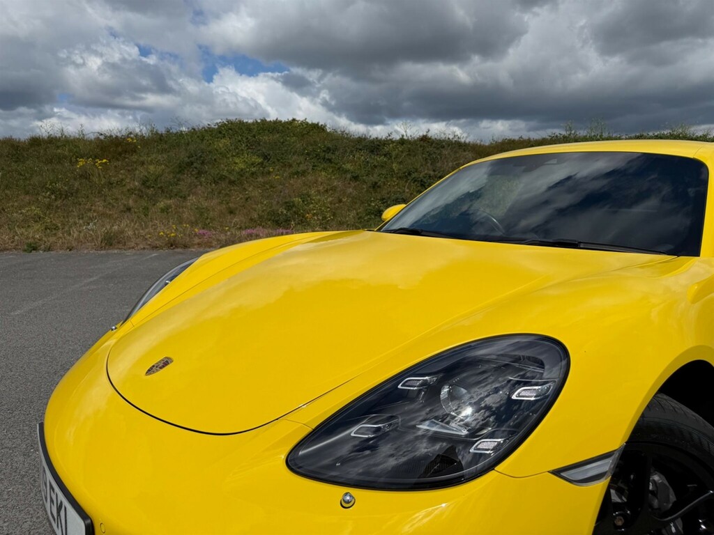 Porsche 718 Cayman 718 Cayman Gts S-a Red #26