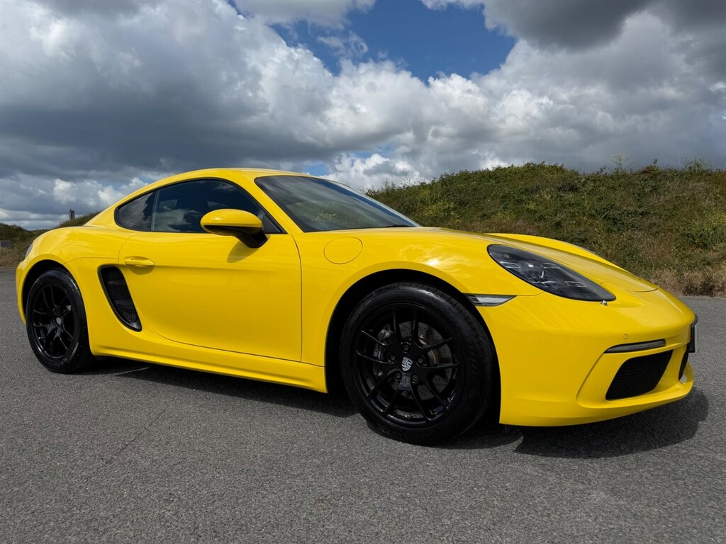 Porsche 718 Cayman 718 Cayman Gts S-a Red #18