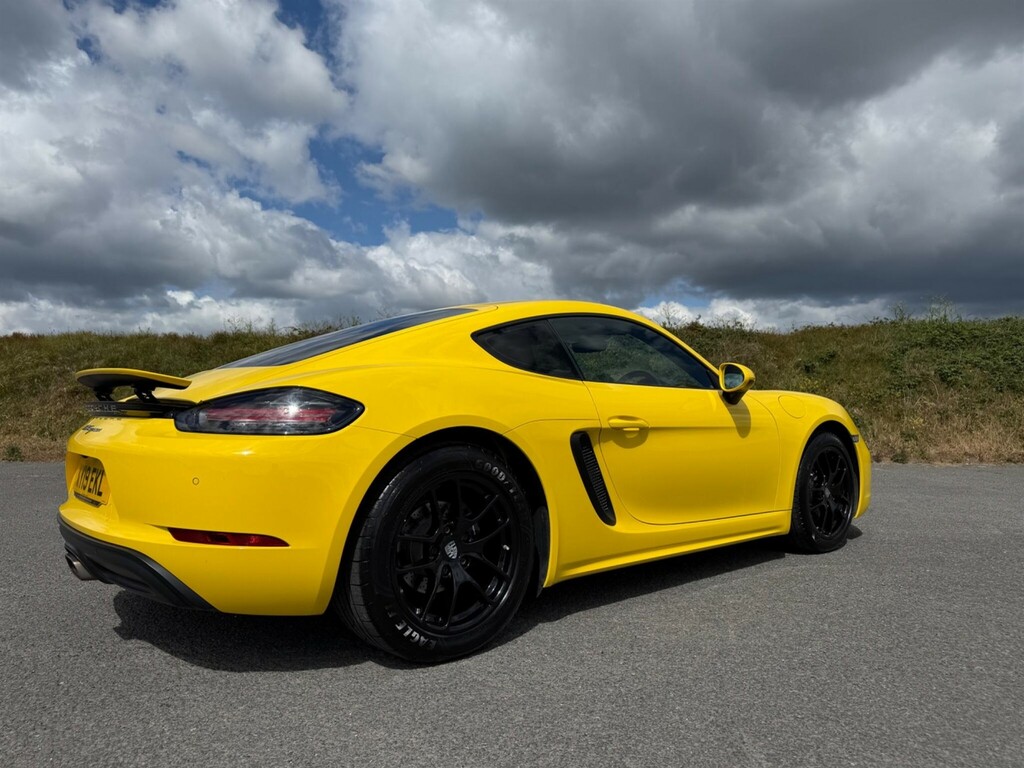 Porsche 718 Cayman 718 Cayman Gts S-a Red #13
