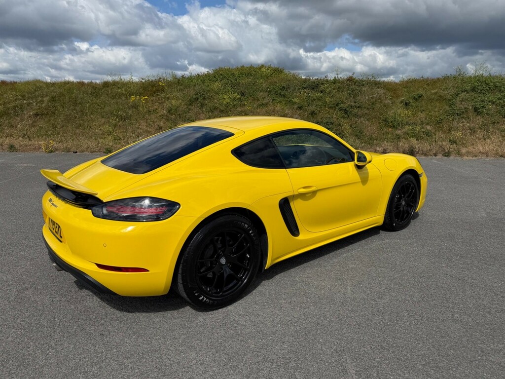 Porsche 718 Cayman 718 Cayman Gts S-a Red #14
