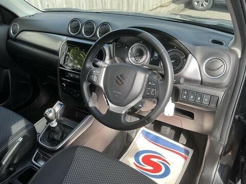 Suzuki Vitara Vitara Sz-t Hev White #9