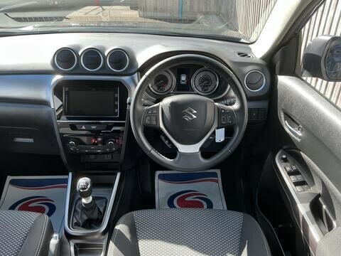 Suzuki Vitara Vitara Sz-t Hev White #32