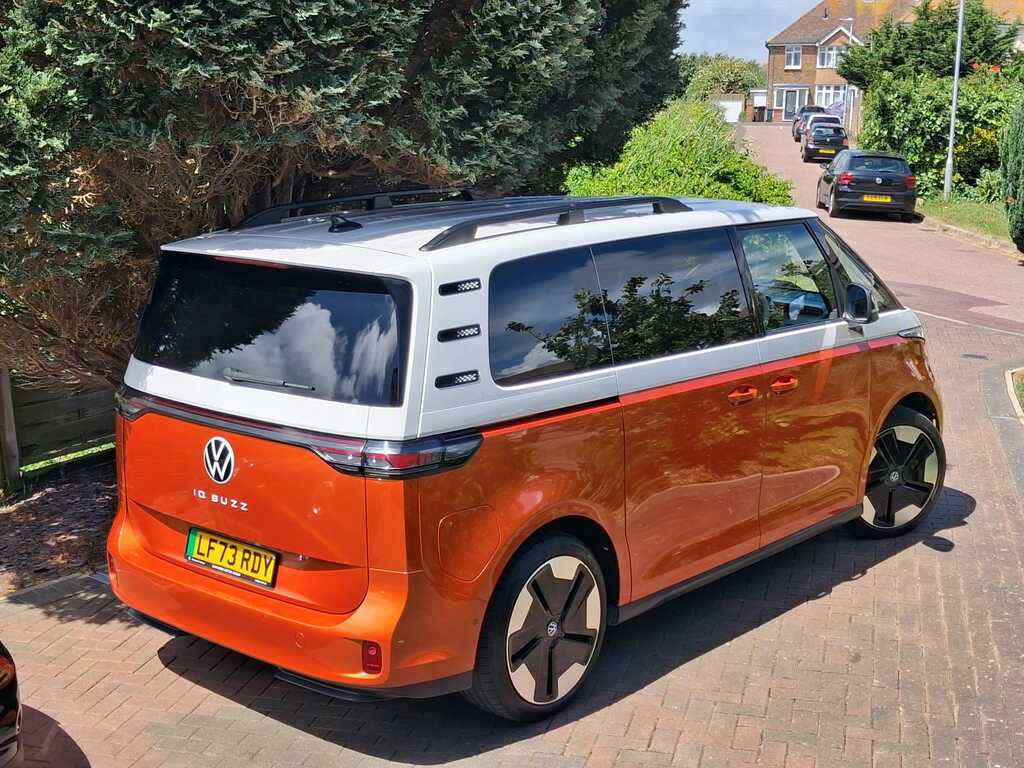 Volkswagen ID.Buzz Buzz Pro 77Kwh 1St White #3