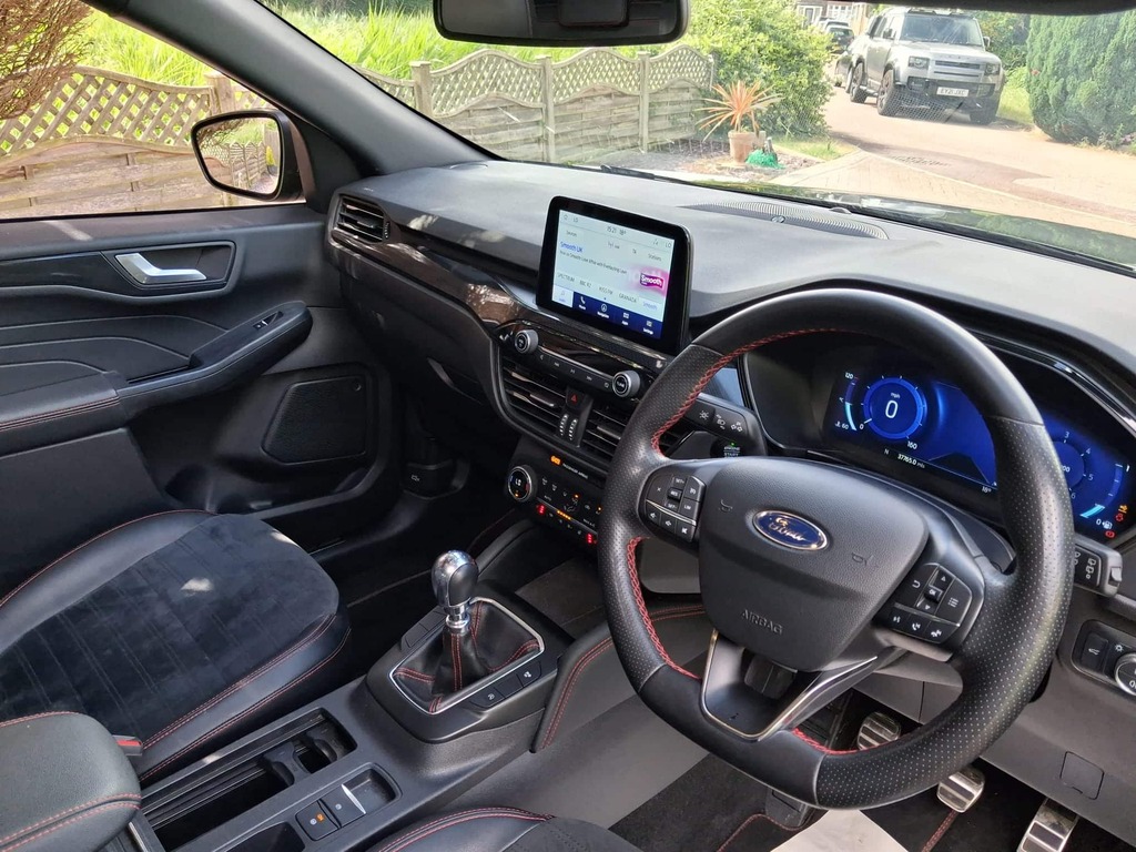 Ford Kuga 2.0 Ecoblue Mhev St-line YE72OWD Black #4