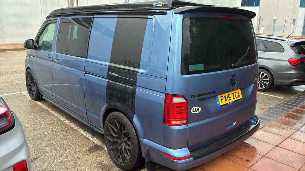 Volkswagen Transporter California Conversion Blue #3