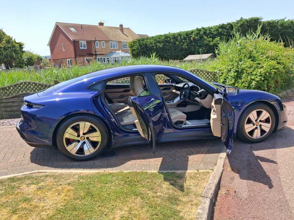 Porsche Taycan Performance Plus 93.4Kwh 4S Blue #5