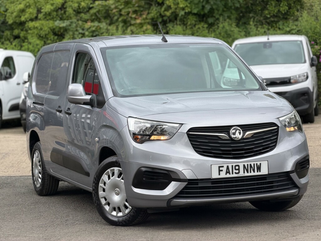 Vauxhall Combo 1.6 Turbo D 2300 Sportive Panel Van Man 
