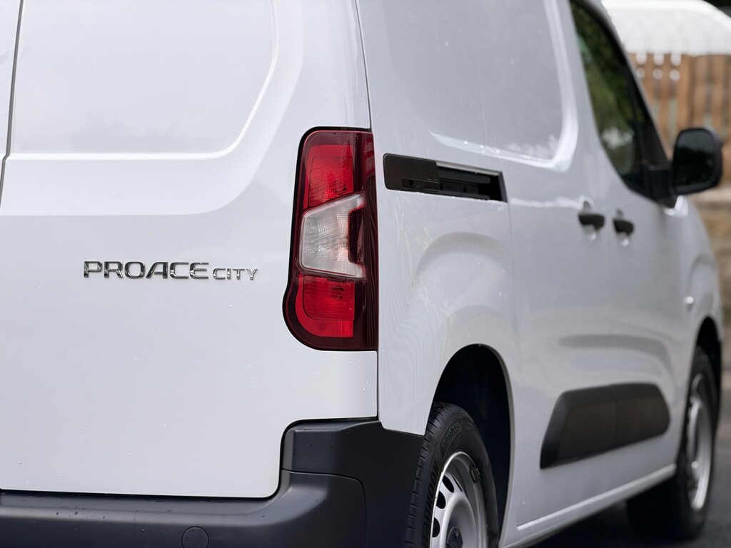 Toyota Proace City City 1.5 Bluehdi Active Short Panel Van  #5