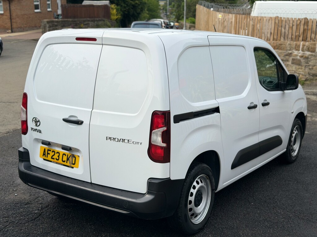 Toyota Proace City City 1.5 Bluehdi Active Short Panel Van  #6