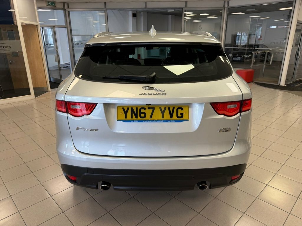 Jaguar F-Pace 2L Prestige Silver #6