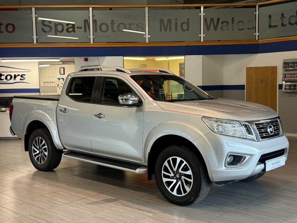 Nissan Navara 2.3L Tekna Silver