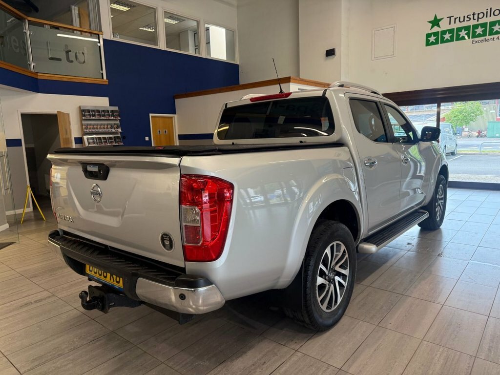 Nissan Navara 2.3L Tekna Silver #3