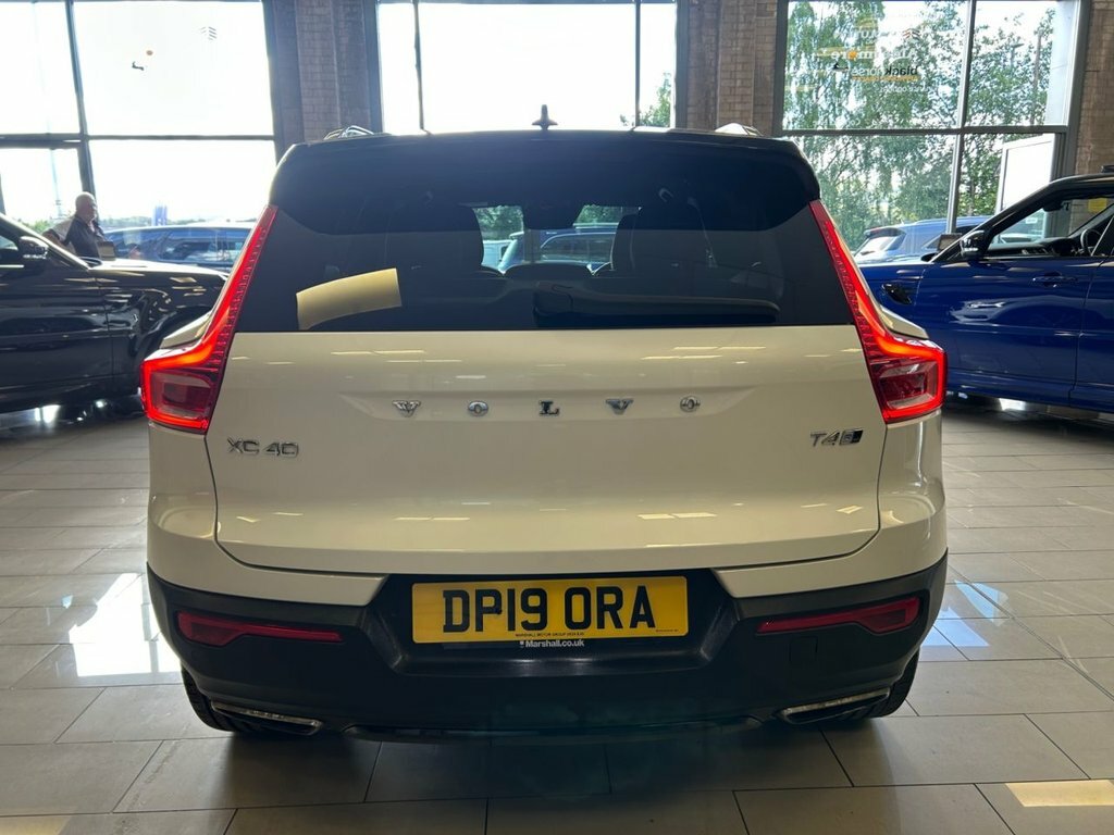 Volvo XC40 2L R-design Pro DP19ORA White #6