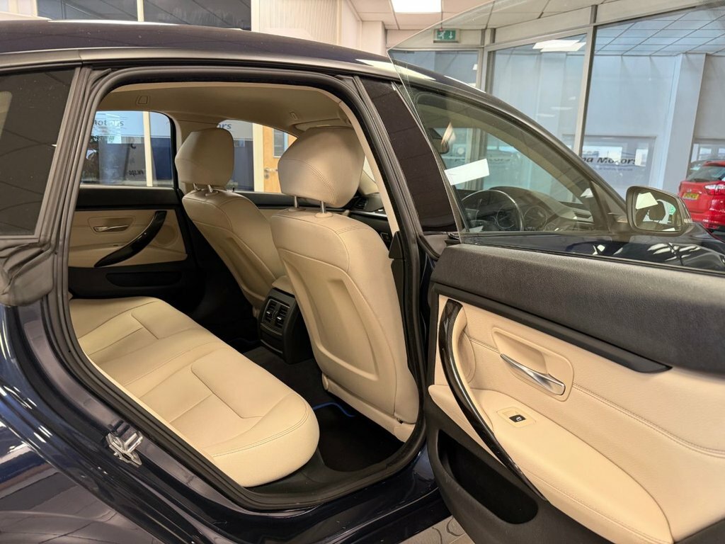 BMW 4 Series Gran Coupe Hatchback White #21