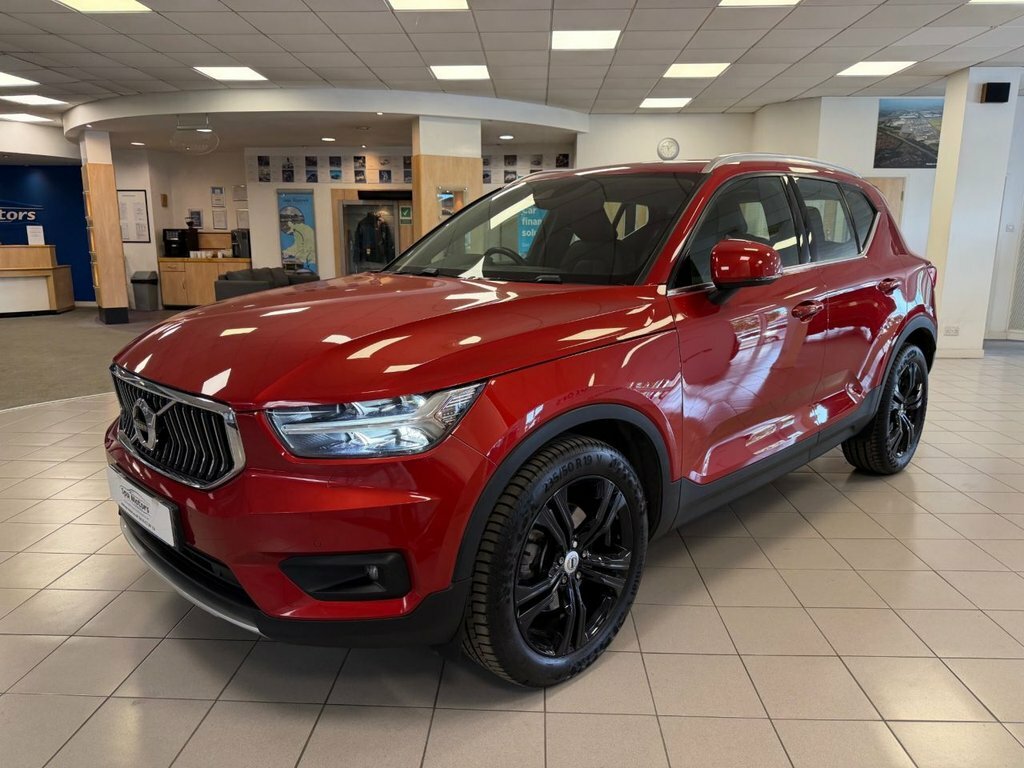 Volvo XC40 2L Inscription Pro LL70UZY Red #3