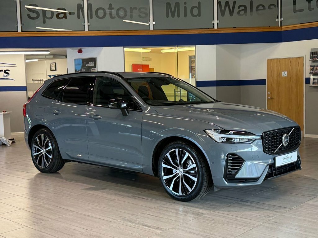 Volvo XC60 2L Ultimate Dark Grey