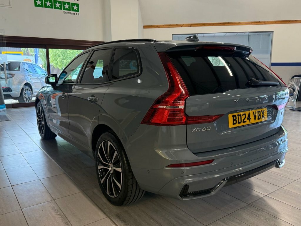 Volvo XC60 2L Ultimate Dark Grey #5
