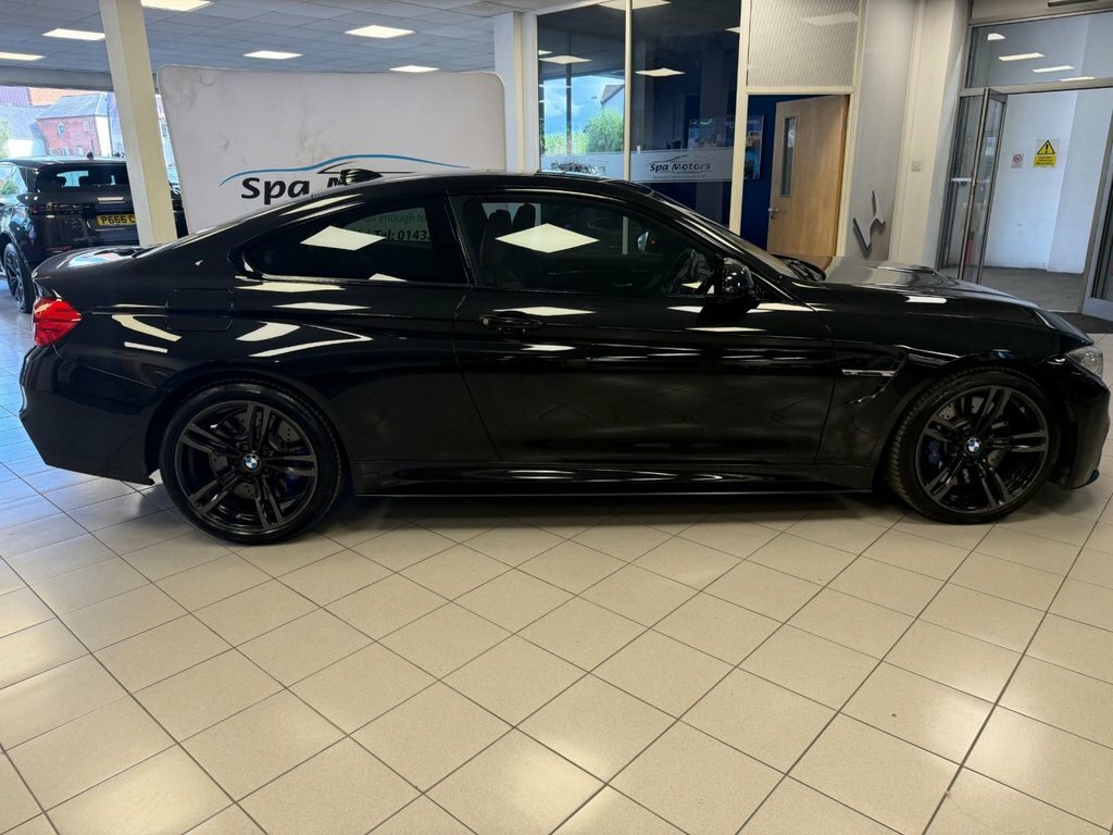 BMW M4 M4 Yellow #10