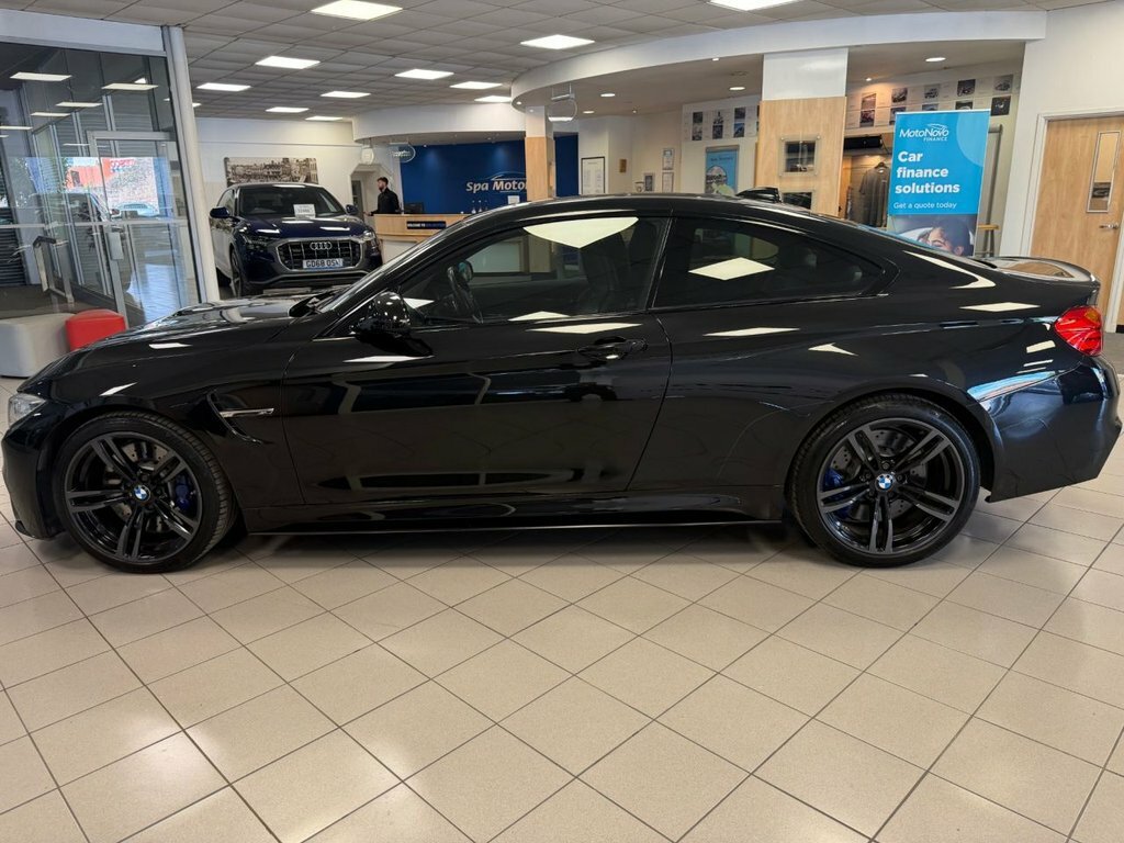 BMW M4 3L Null Black #6