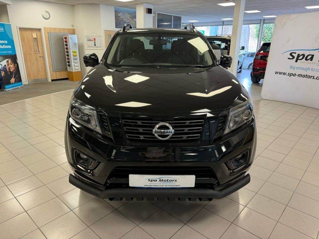 Nissan Navara 2.3L N-guard Black #2