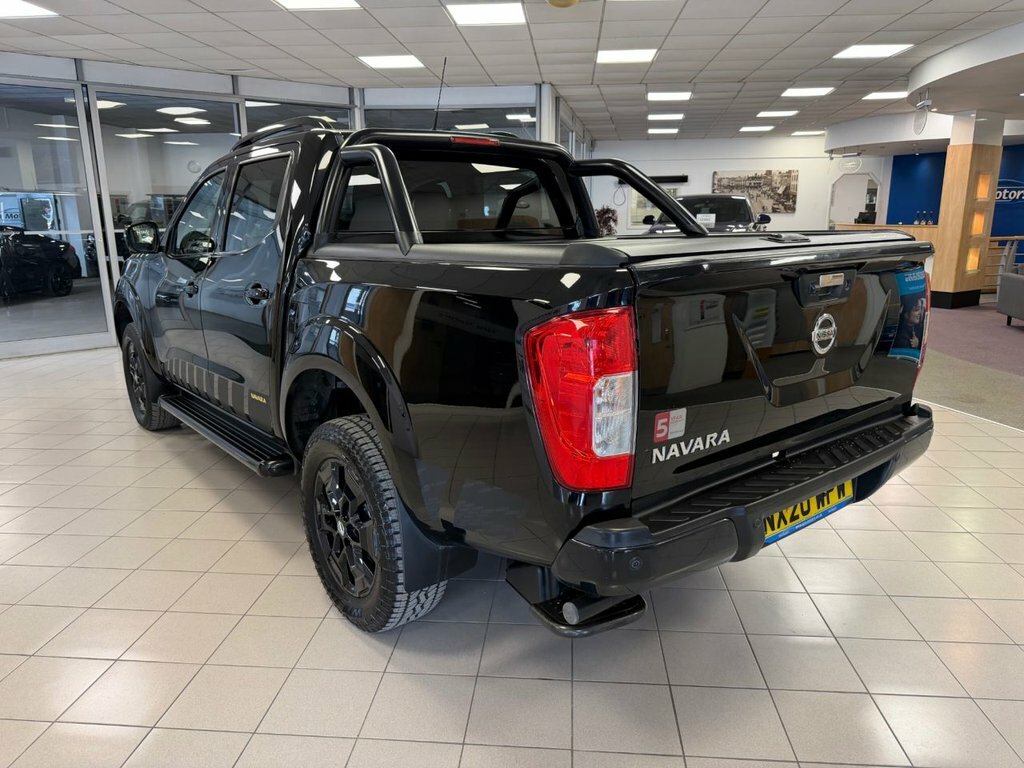Nissan Navara 2.3L N-guard Black #4