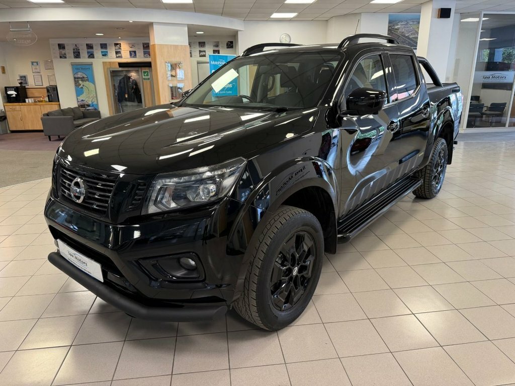 Nissan Navara 2.3L N-guard Black #3
