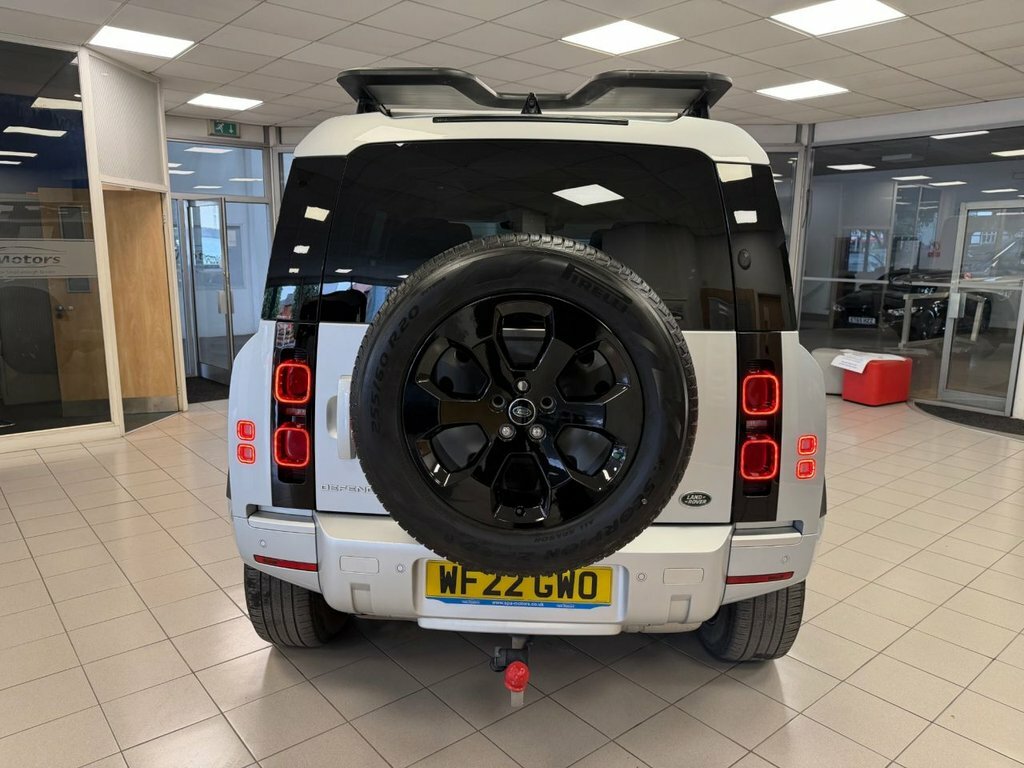 Land Rover Defender 3L Xs Edition Silver #5