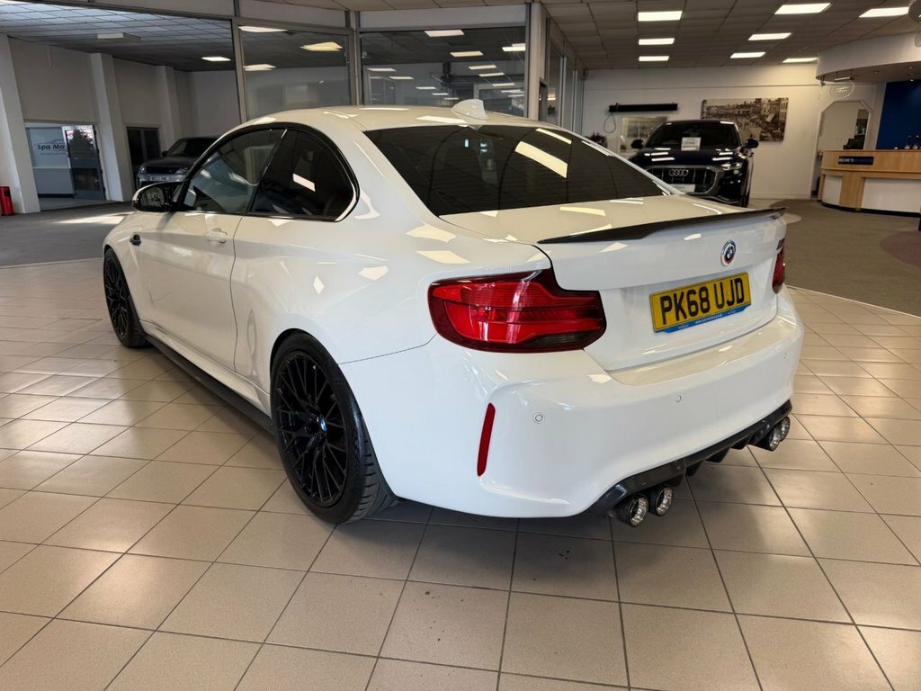 BMW M2 3L Competition White #5