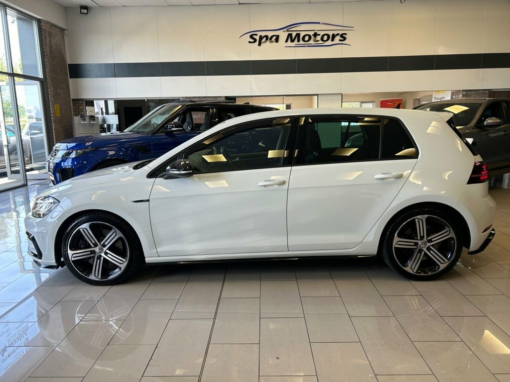 Volkswagen Golf 2L R VN18YGU White #4
