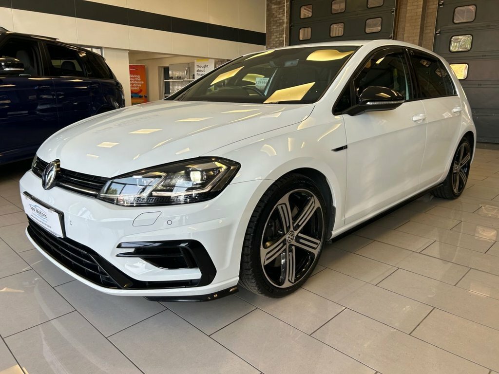 Volkswagen Golf 2L R VN18YGU White #3