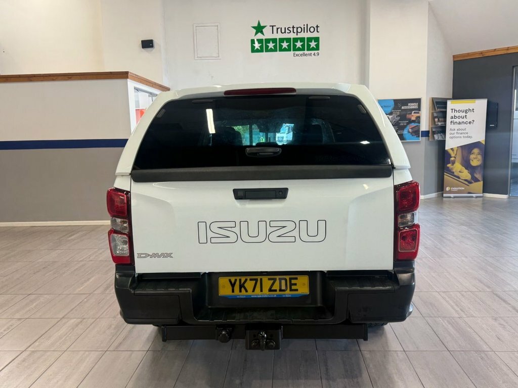 Isuzu D-Max 1.9L Utility White #5