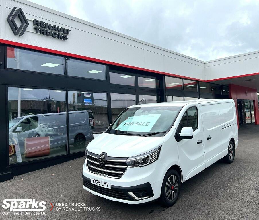 Renault Trafic Renault Trucks Exclusive 150Bhp YX25LYV White #6