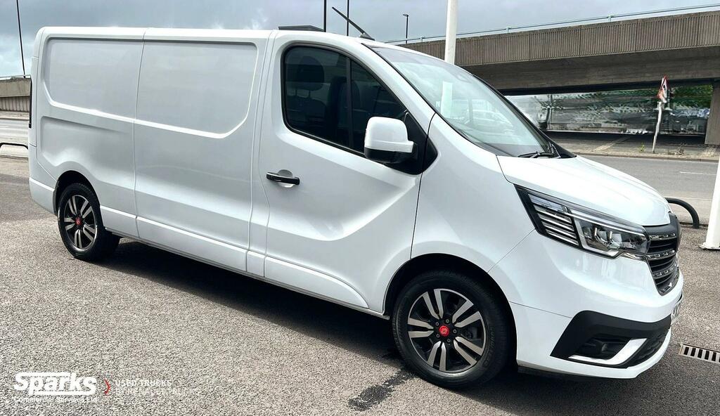 Renault Trafic Renault Trucks Exclusive 150Bhp YX25LYV White #5
