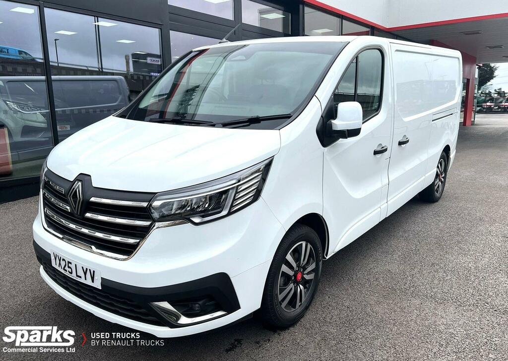 Renault Trafic Renault Trucks Exclusive 150Bhp YX25LYV White #3
