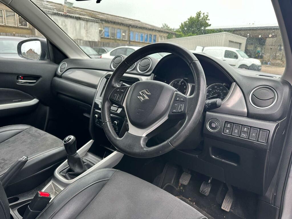 Suzuki Vitara 1.6 Sz5 Euro 6 Ss GY16SWV Grey #5