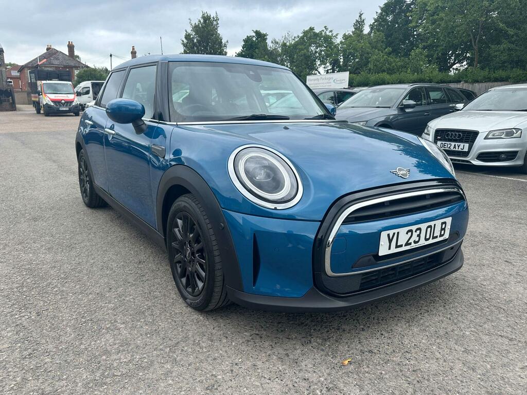 Mini Hatch 1.5 Cooper Classic Steptronic Euro 6 Ss YL23OLB Blue #2