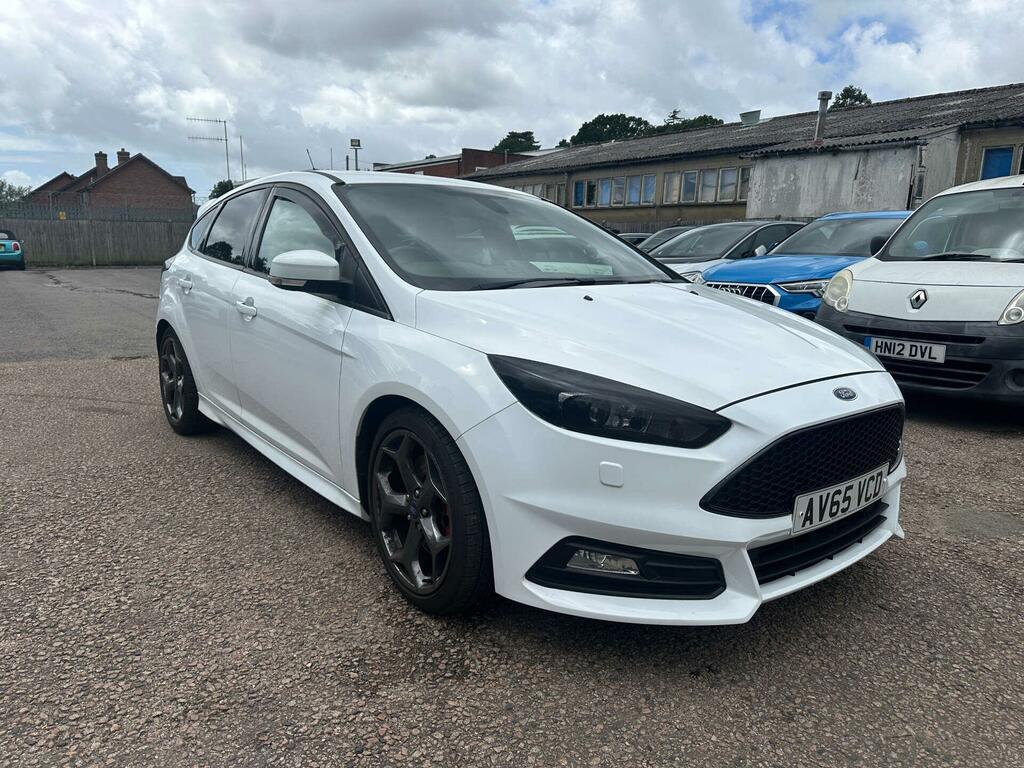 Ford Focus 2.0T Ecoboost St-3 Euro 6 Ss White
