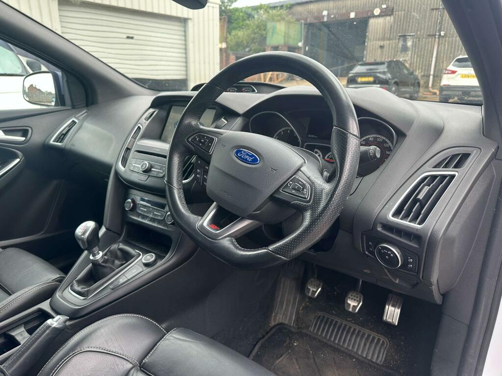 Ford Focus 2.0T Ecoboost St-3 Euro 6 Ss White #5