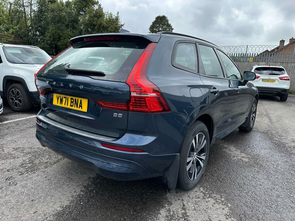 Volvo XC60 2.0 B5 Mhev Momentum Euro 6 Ss YW71BNA Blue #4