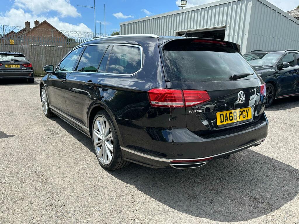 Volkswagen Passat R-line Black #3