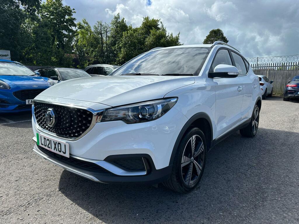 MG ZS 105Kw Exclusive Ev 45Kwh Black #2