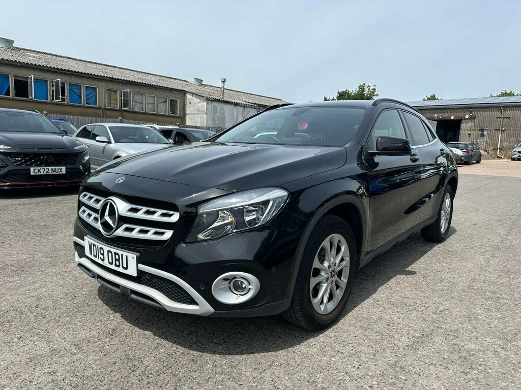 Mercedes-Benz GLA Class 1.6 Gla200 Se Executive 7G-dct Euro 6 Ss WD19OBU Black #2