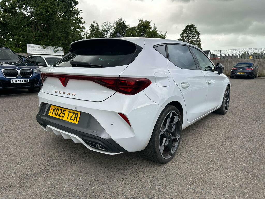 Cupra Leon V2 White #4