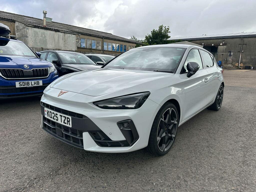 Cupra Leon V2 White #2