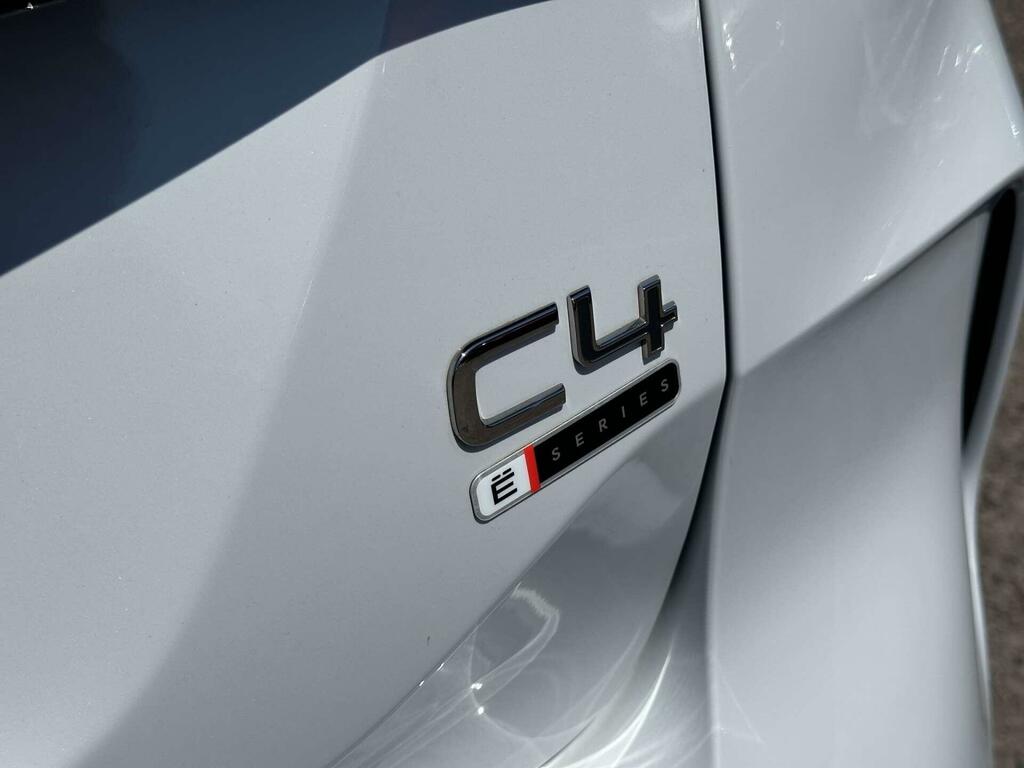 Citroen e-C4 50Kwh E-series 7.4Kw Charger White #40