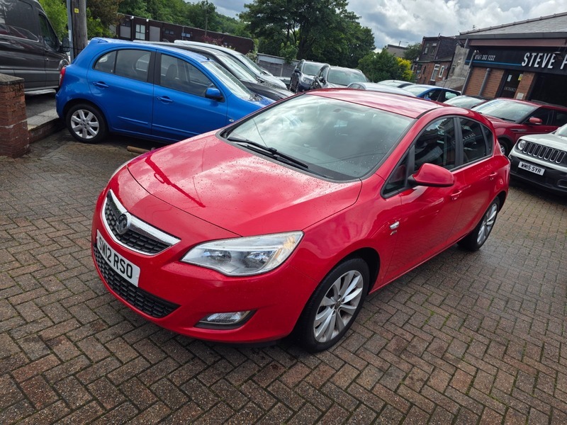Vauxhall Astra Active Red #3