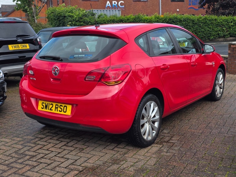 Vauxhall Astra Active Red #6