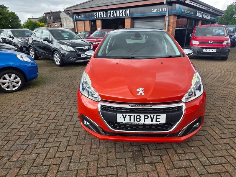 Peugeot 208 Active Black #29