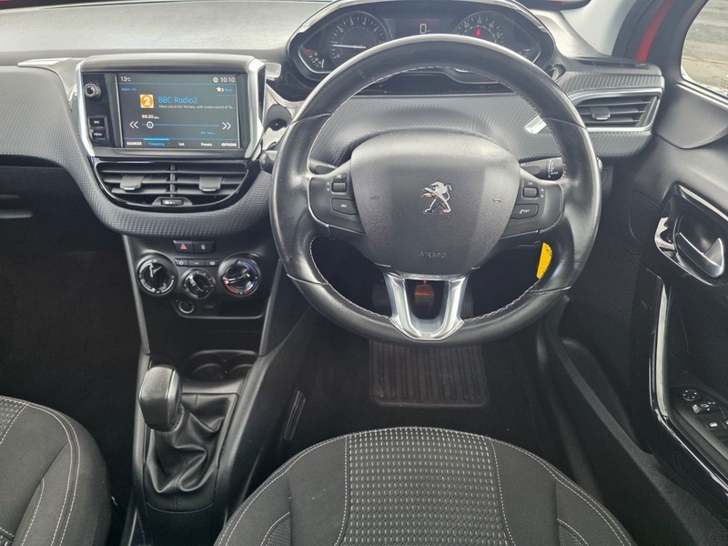 Peugeot 208 Active Black #22