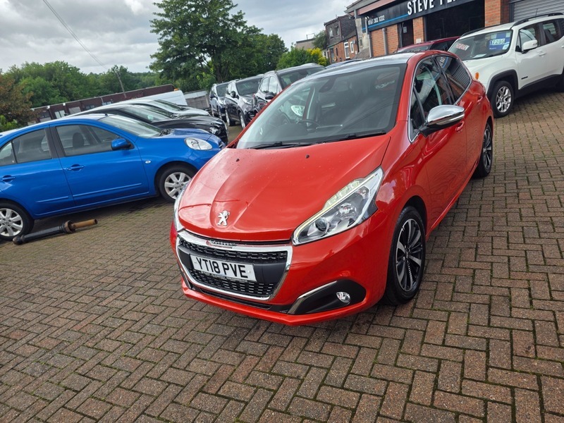 Peugeot 208 Active Black #28